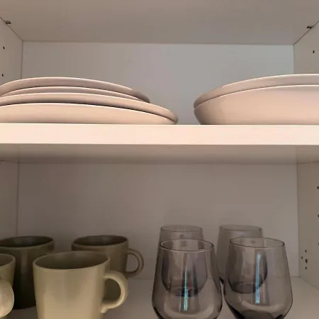 Light-filled Terrace Studio, Netflix, Smart Home, Frankfurt 40 Min Apartment *