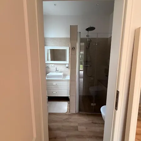 Light-filled Terrace Studio, Netflix, Smart Home, Frankfurt 40 Min *